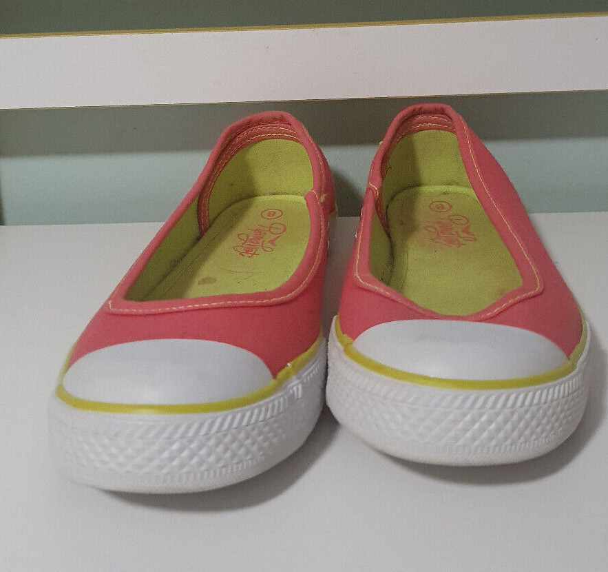 PIPING HOT FLATS SHOES PINK AND GREEN SIZE 8 SURF SHOES OCEAN