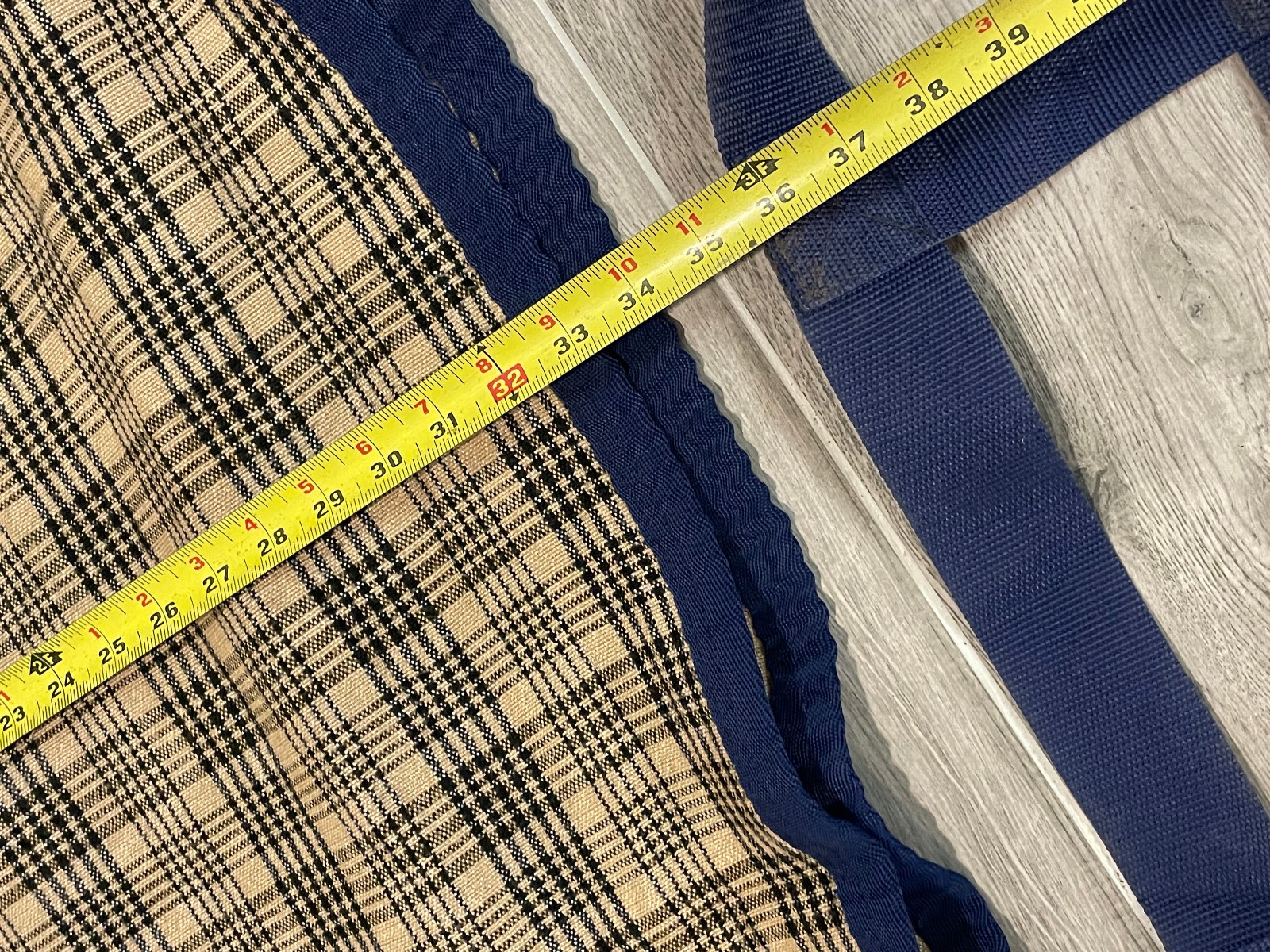 Baker 73" Curvon Plaid Horse Blanket Stable sheet