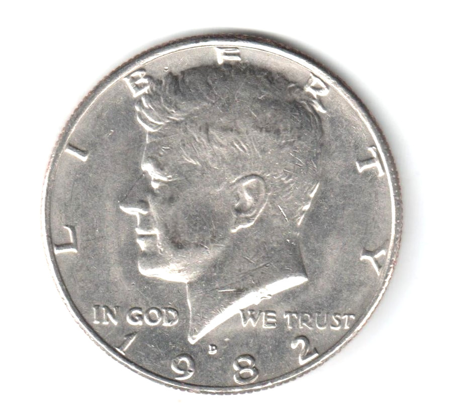 1982 D KENNEDY HALF DOLLAR  AVERAGE CIRCULATED **FREE SHIPPING**