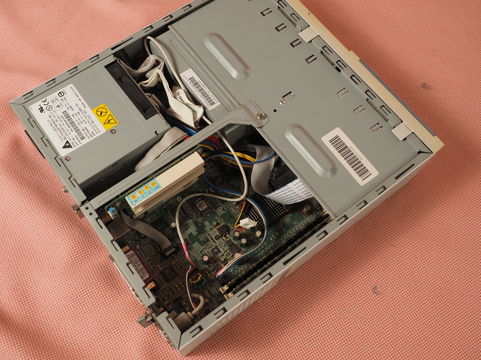 Vintage MSI Hermes 650 MS-6232 Computer Pentium 4 1.6Ghz