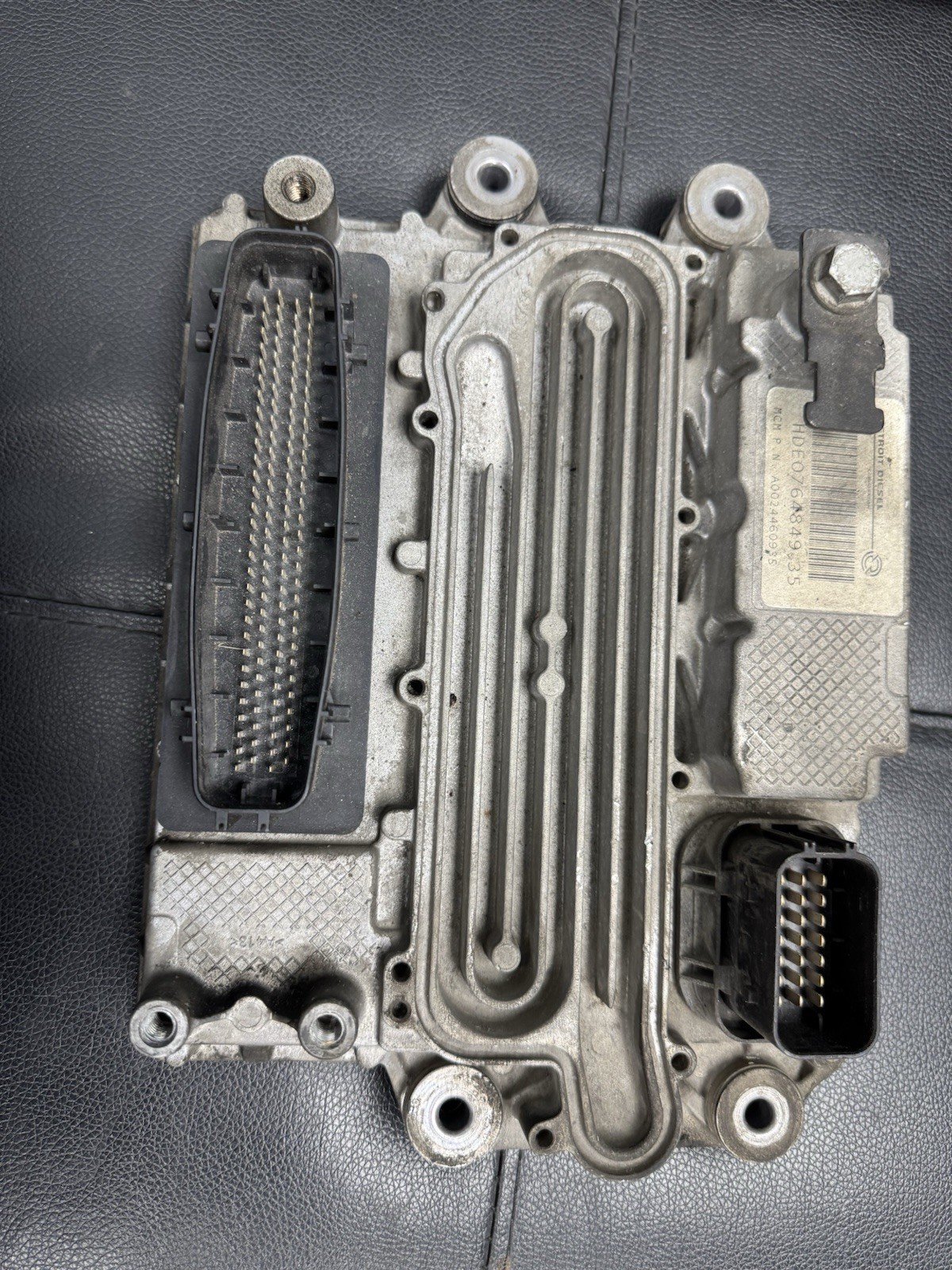A0024460935 DETROIT DD15 ENGINE CONTROL MODULE (ECM) 3778415