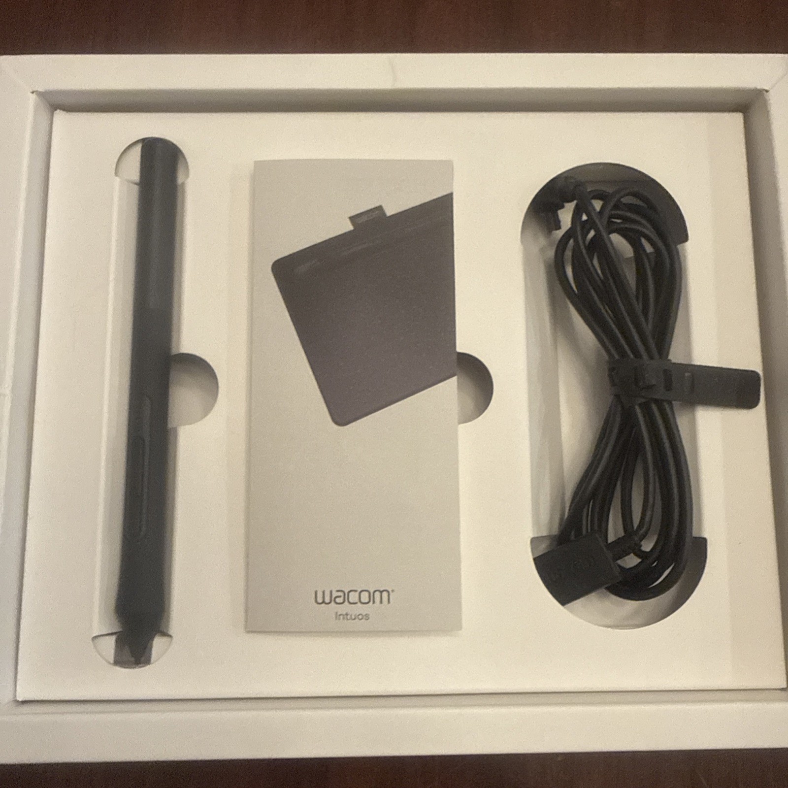 Wacom Intuos Small Graphics Drawing Tablet with Pen Stylus & USB Cable CTL-4100