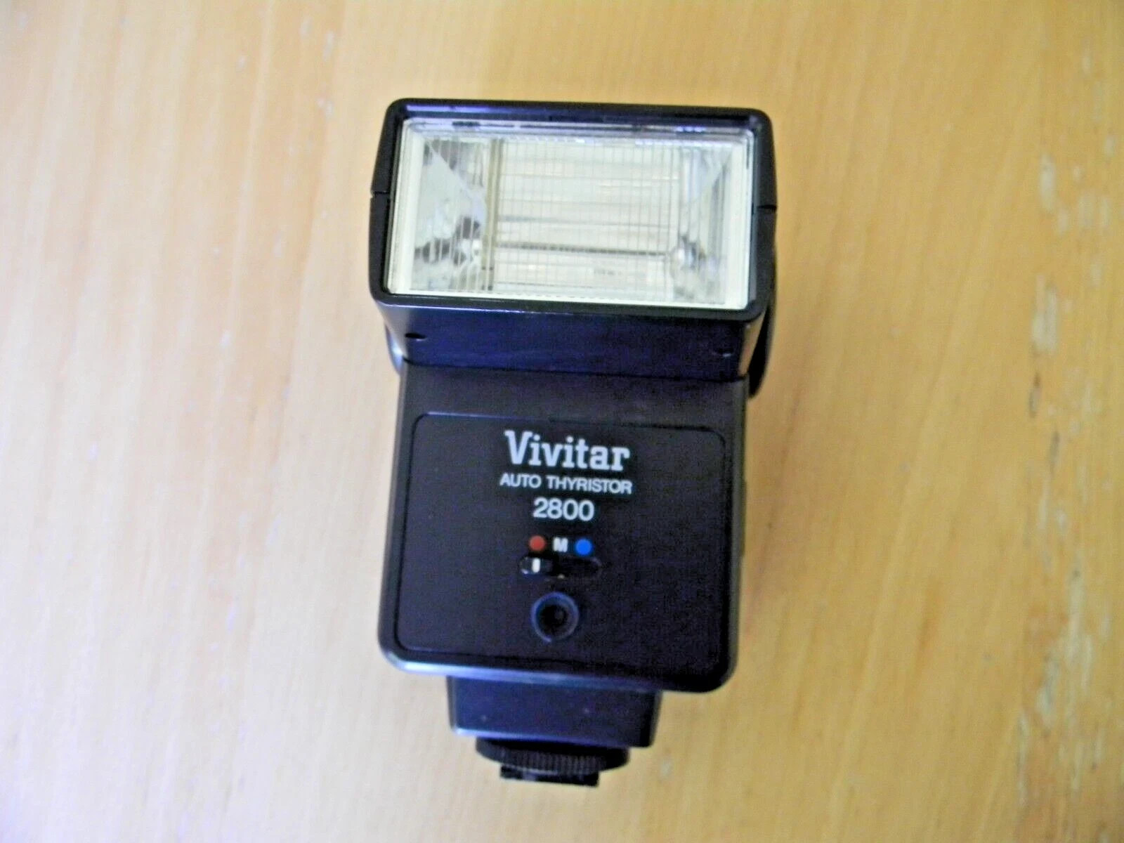 Vivitar Auto Thyristor 2800 Hot Shoe Mount Tested and Fully Functional