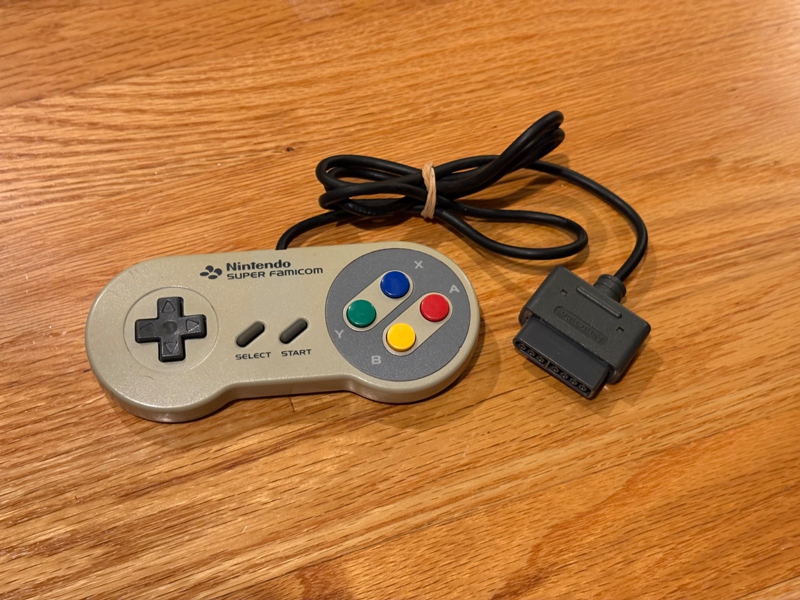 SNES Super Famicom Controller - Good Working Condition - CLEANED & TESTED