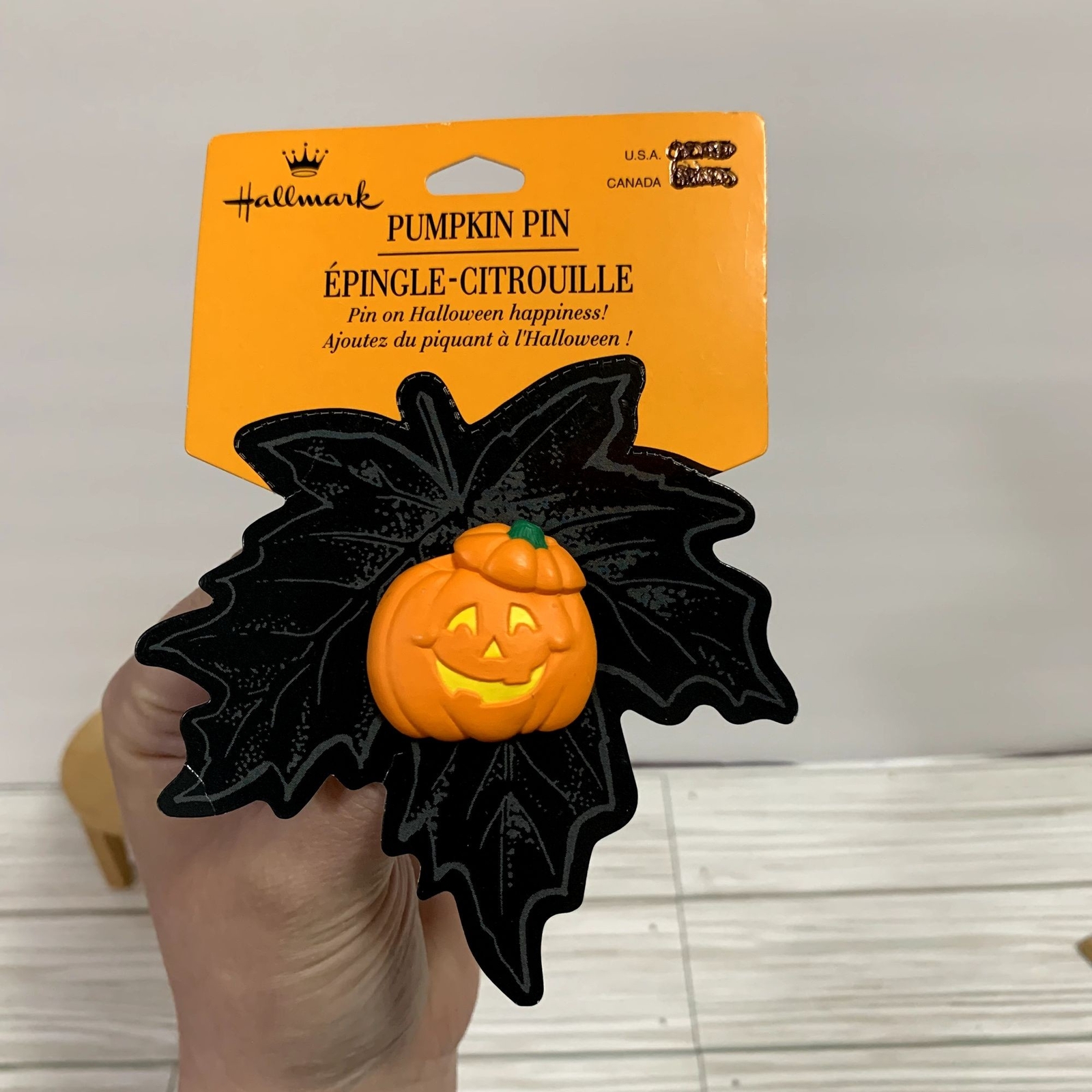 Vintage Hallmark Pumpkin Resin Pin New