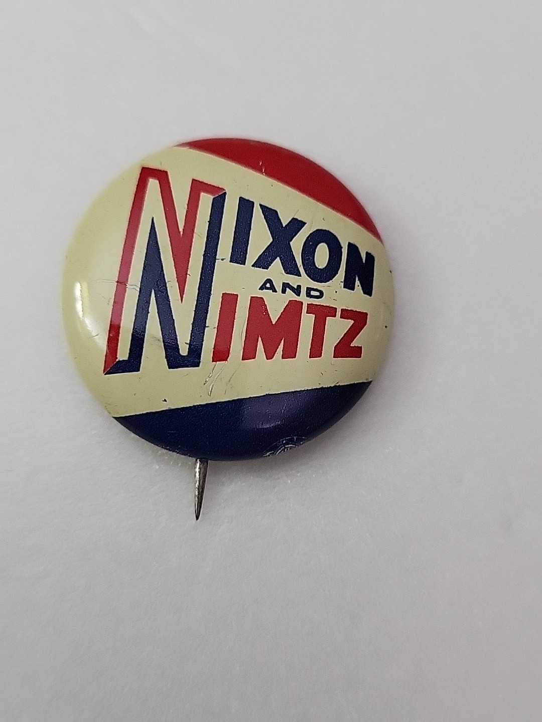 Small Pin/button Nixon Nimitz