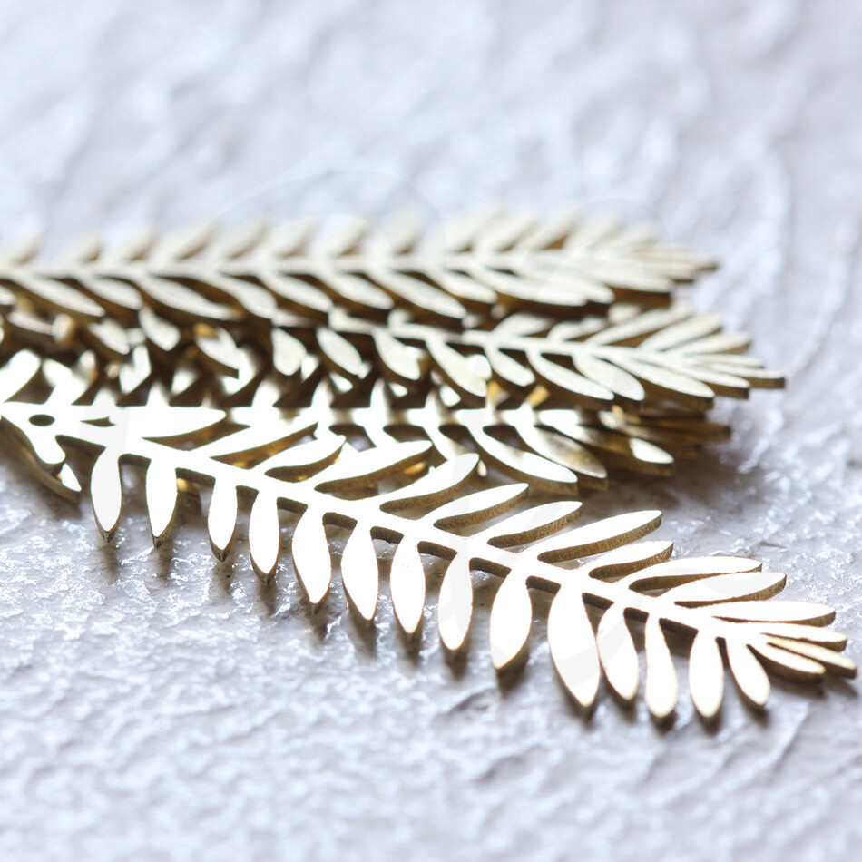 2 Pieces Laser Cut Solid Brass Leaf Pendant - 43x14mm (CW-4356C)