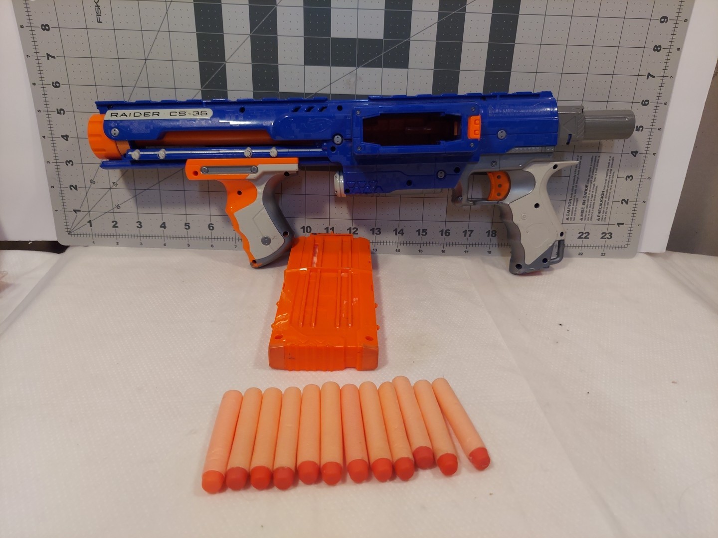 Nerf Raider CS-35 Rampage Basters Blue Tested W/ 1 Clip Holding 12 Darts