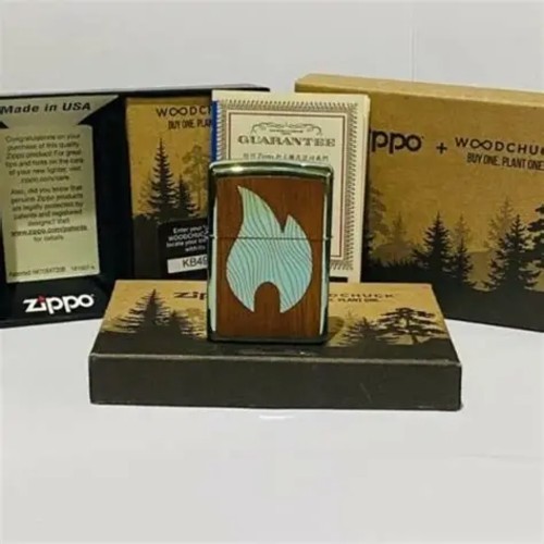 Sharp Large Zippo Flame Woodchuck Zippo Lighter
