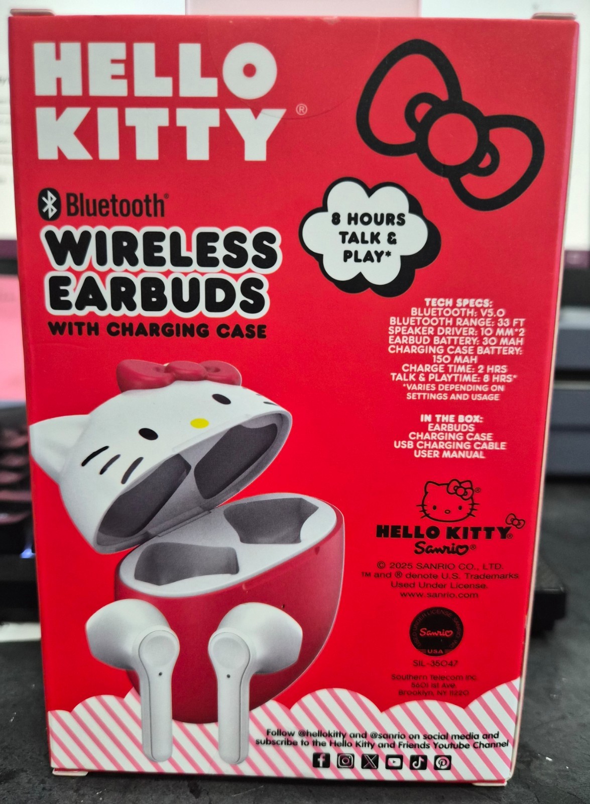 NEW AND SEALED Hello Kitty Bluetooth Wireless EarBuds With Charging Case