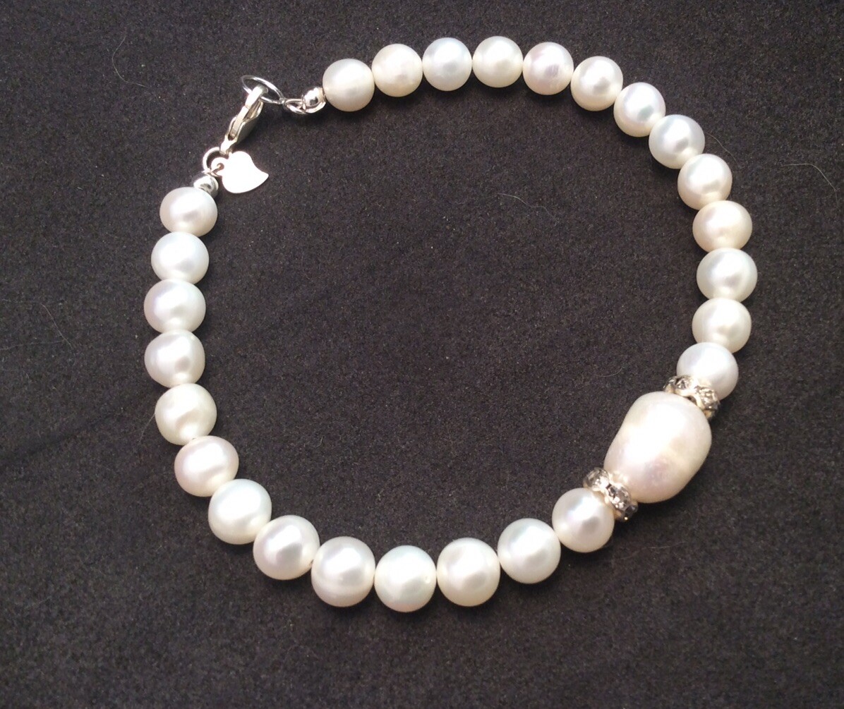 Handmade Sterling Silver Freshwater White Pearl Beaded Rhinestone Bracelet