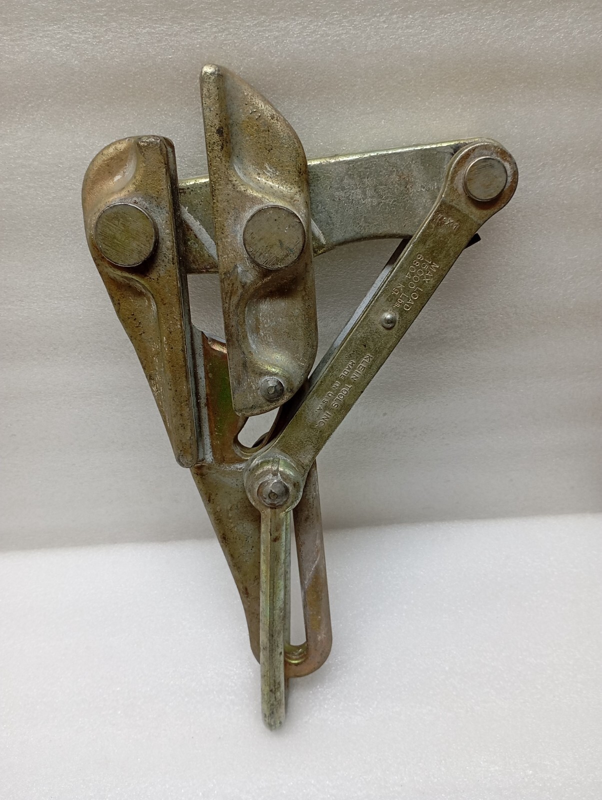 KLEIN TOOLS CAT: ND.1628-17 Chicago Grip High Strength Cable Puller 50-75IN