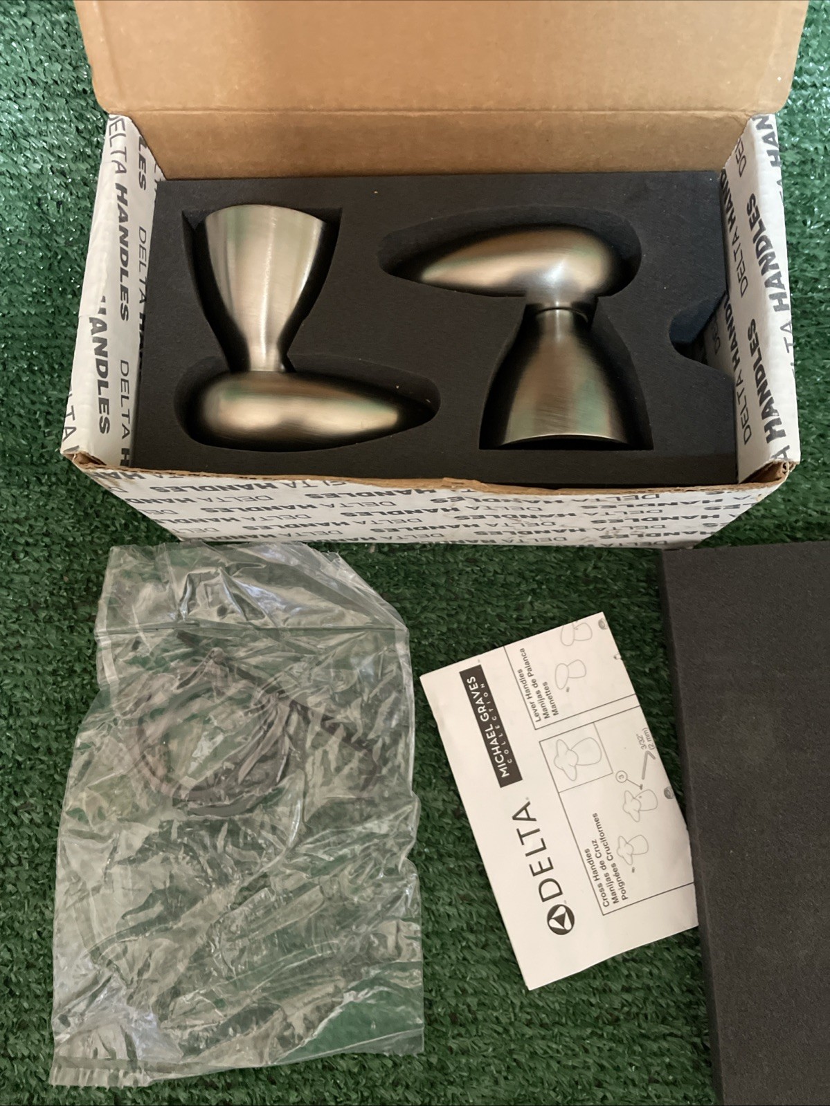 Delta GH689SS Two Large Glass Metal Lever Handles