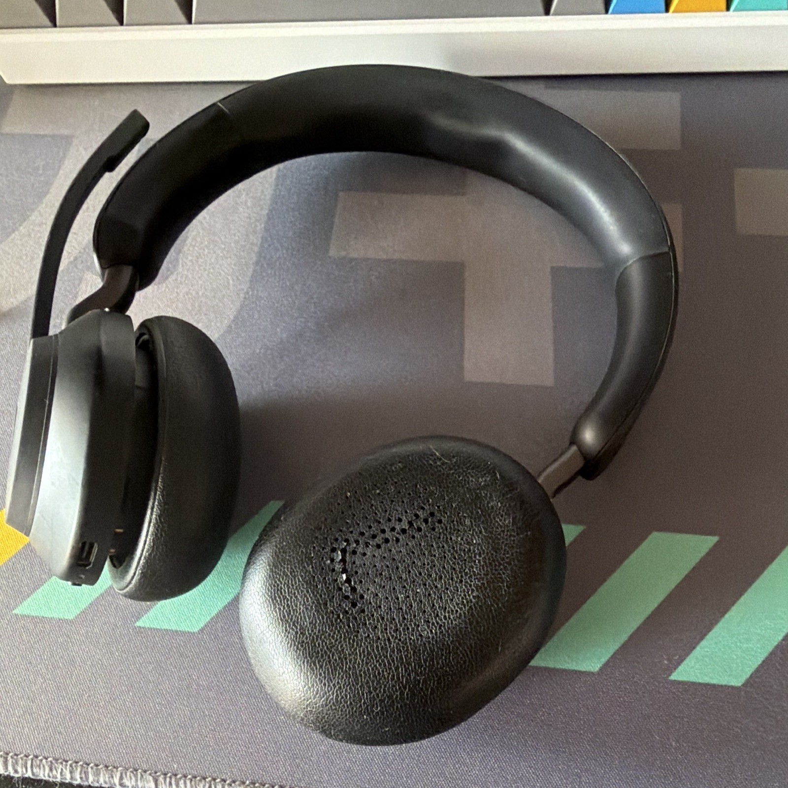 Jabra Evolve2 65 MS Wireless Over-Ear Headset with Link380a