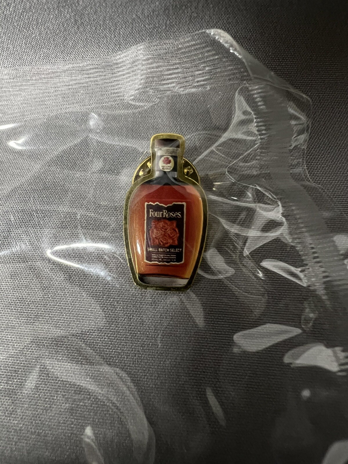 Four Roses Bourbon Whiskey Bottle Promo Tie /  Hat Pin Brand New Old Stock