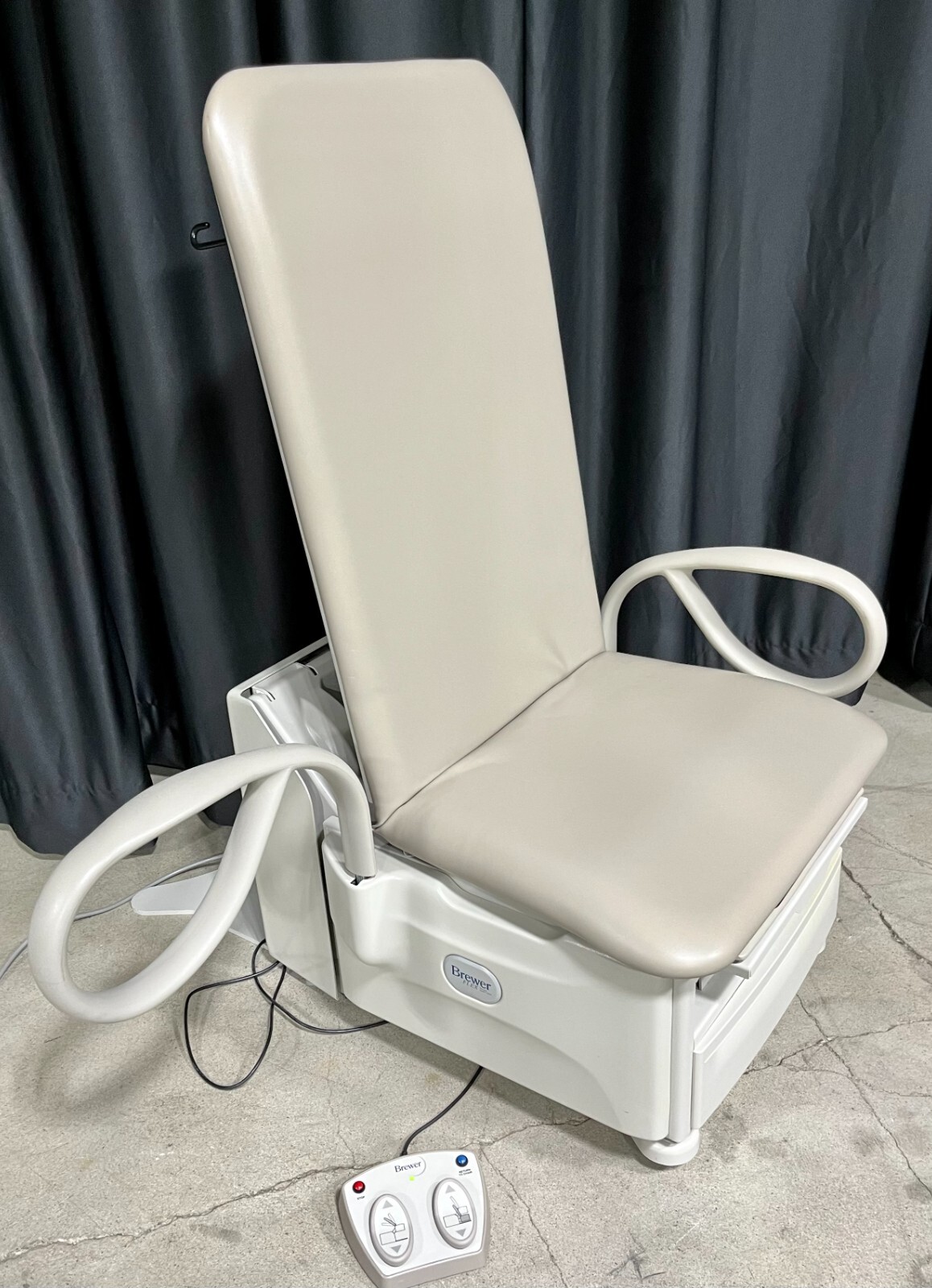 Brewer 5801 FLEX Access High-Low Exam Table