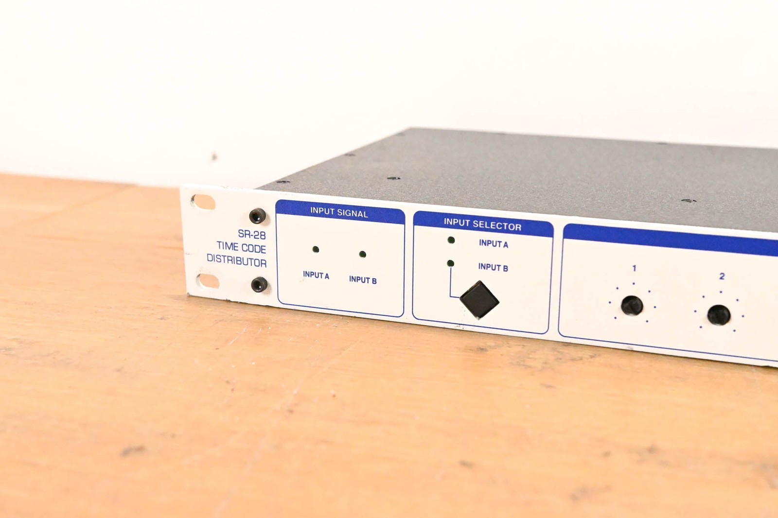 Brainstorm Electronics SR-28 Timecode Distributor/Reshaper (NO PSU) CG01Q8B