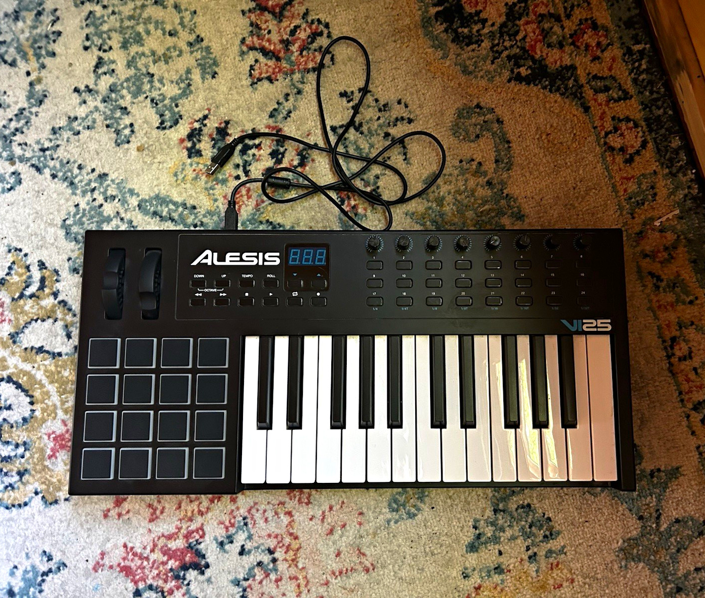 Alesis V25 25-Key USB MIDI Keyboard Controller w/ Pads, Pitch/Mod Wheels