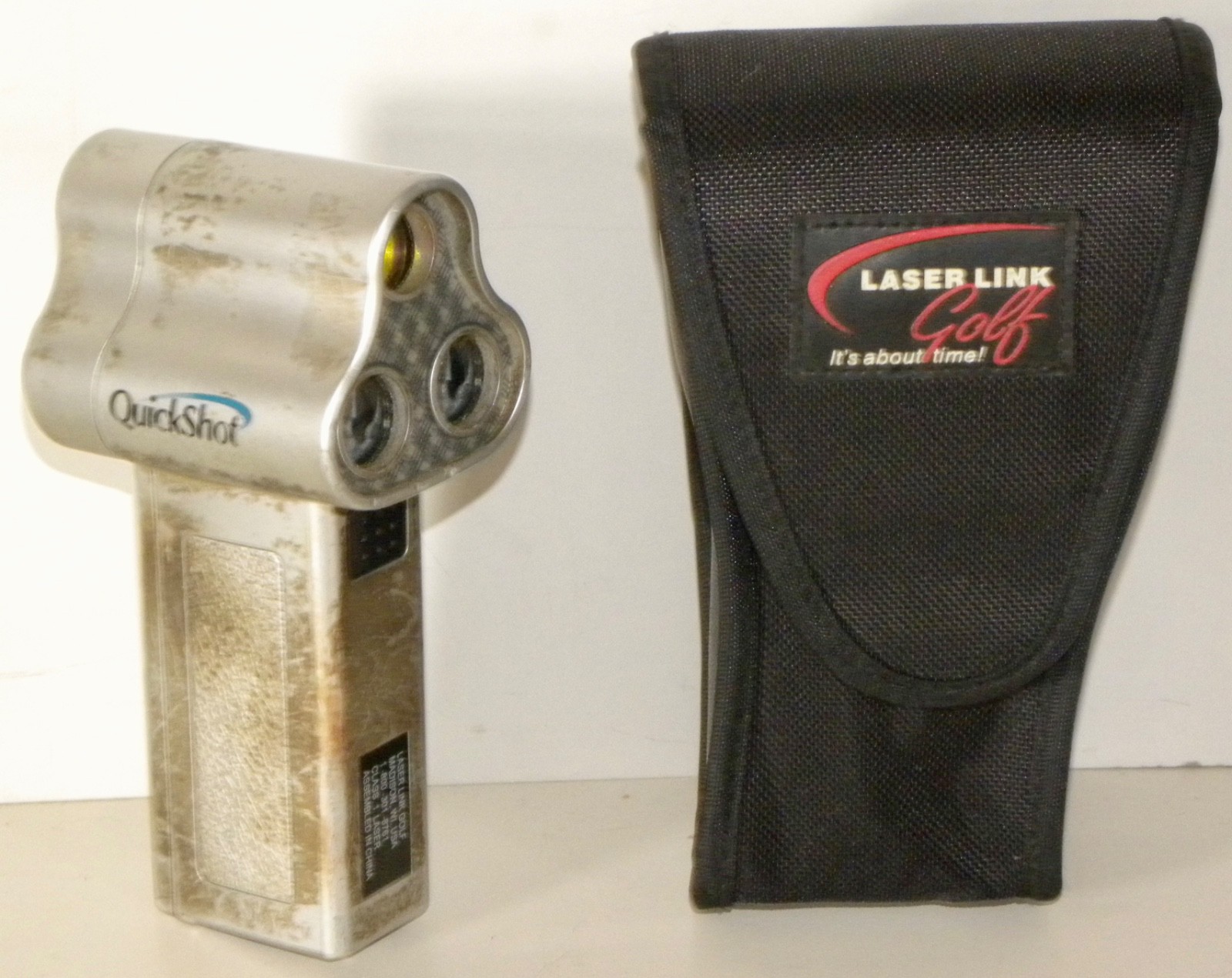 Laser Link Golf QuickShot Flag Range Finder w/ Carrying Case ~ DIRTY but WORKS