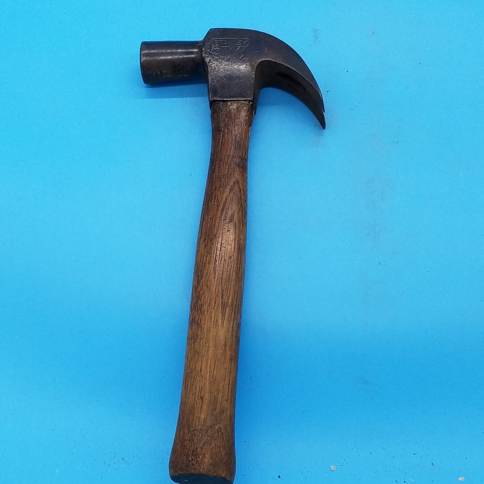 Vintage STANLEY USA Claw Hammer ~ Overall weight 2 lb 1 oz