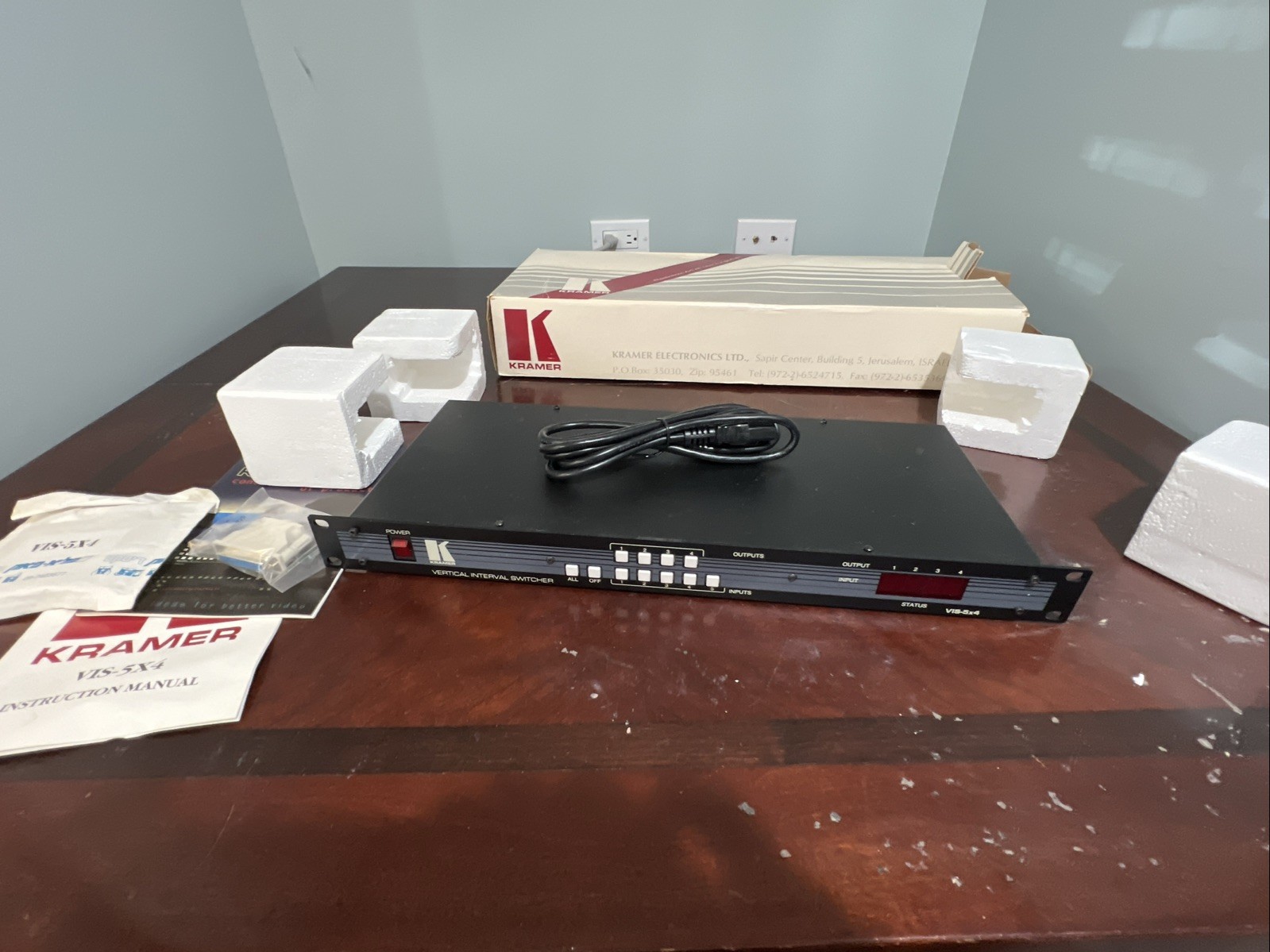 Kramer Electronics VIS- 5x4 Vertical Interval Audio Video Switcher VIS5x4