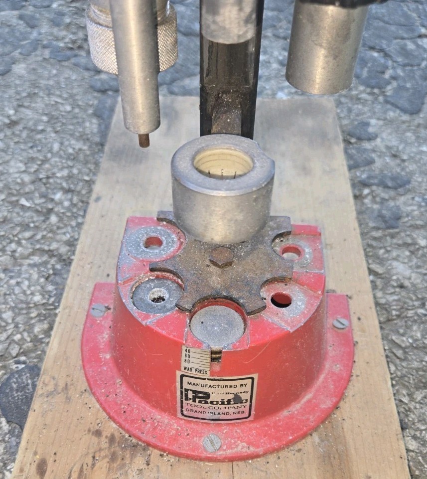 Vintage Pacific Tool Company DL-105 Shotgun Shell Reloader