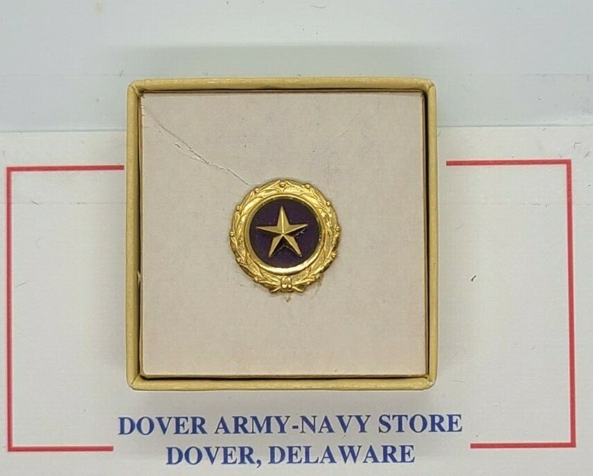WWII KIA GOLD STAR NEXT OF KIN LAPEL PIN VINTAGE MOTHER'S PIN