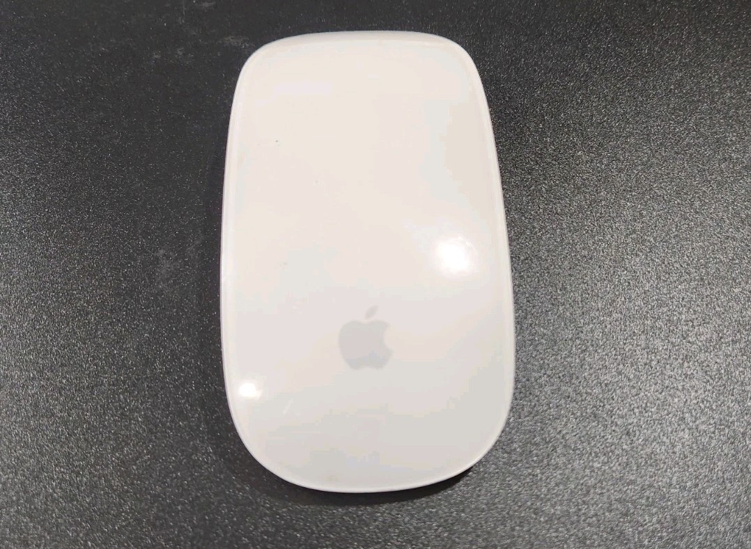 Apple Magic Wireless Bluetooth Mouse Model A1657
