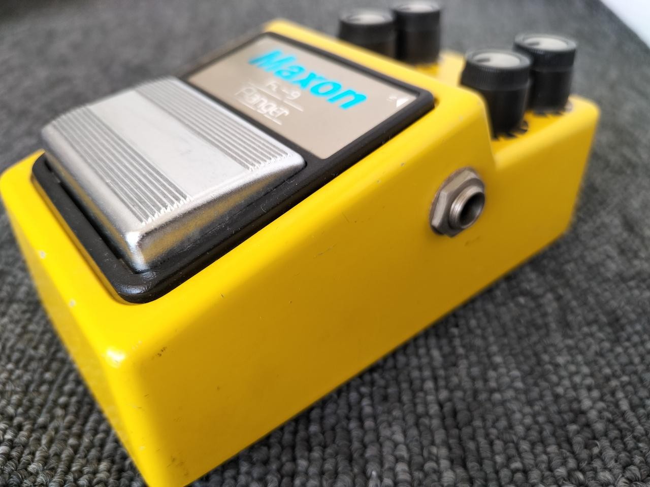 MAXON FL-9 Effector