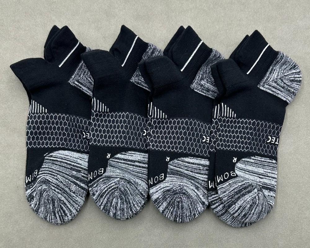 4 Pairs Men's Lightweight Running Ankle Socks Size Large 9.5-13 Black BOMBAS