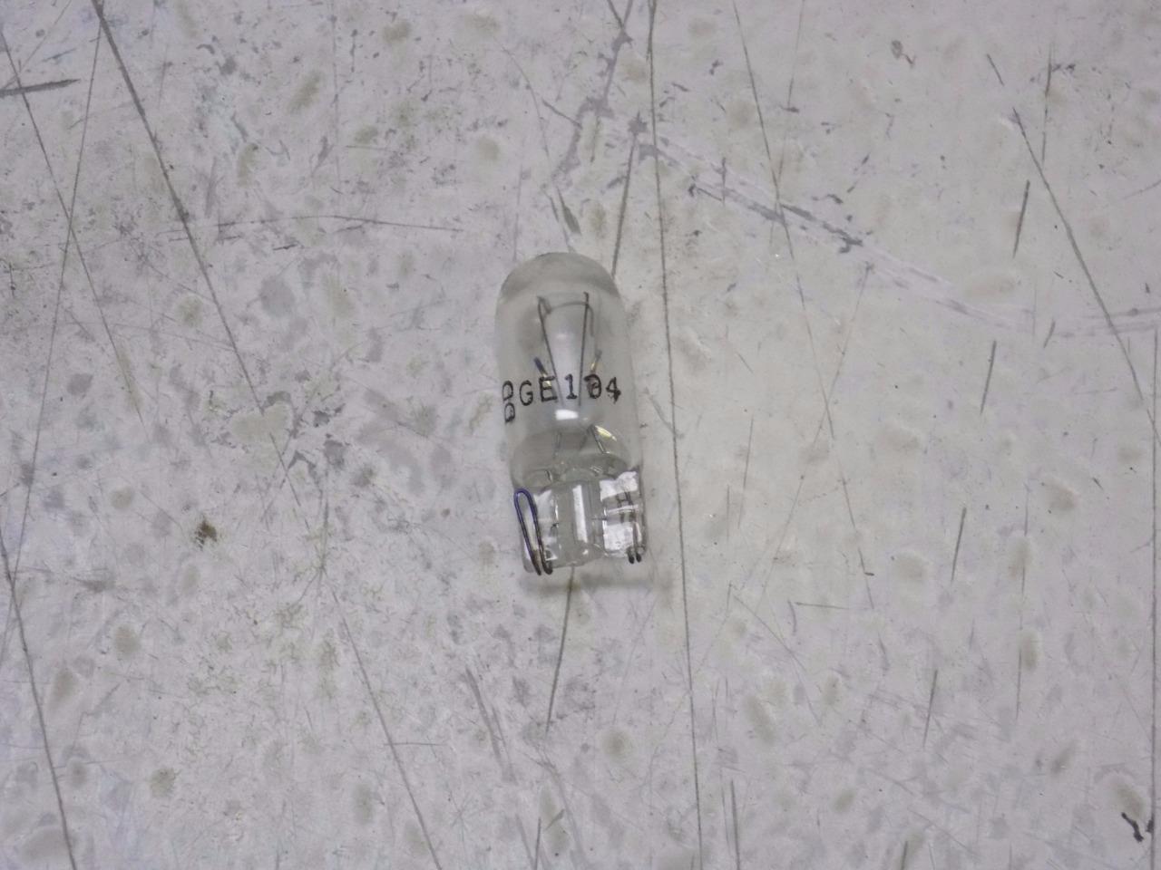 GE 194 REPLACEMENT LIGHT BULBS (LOT OF 20)