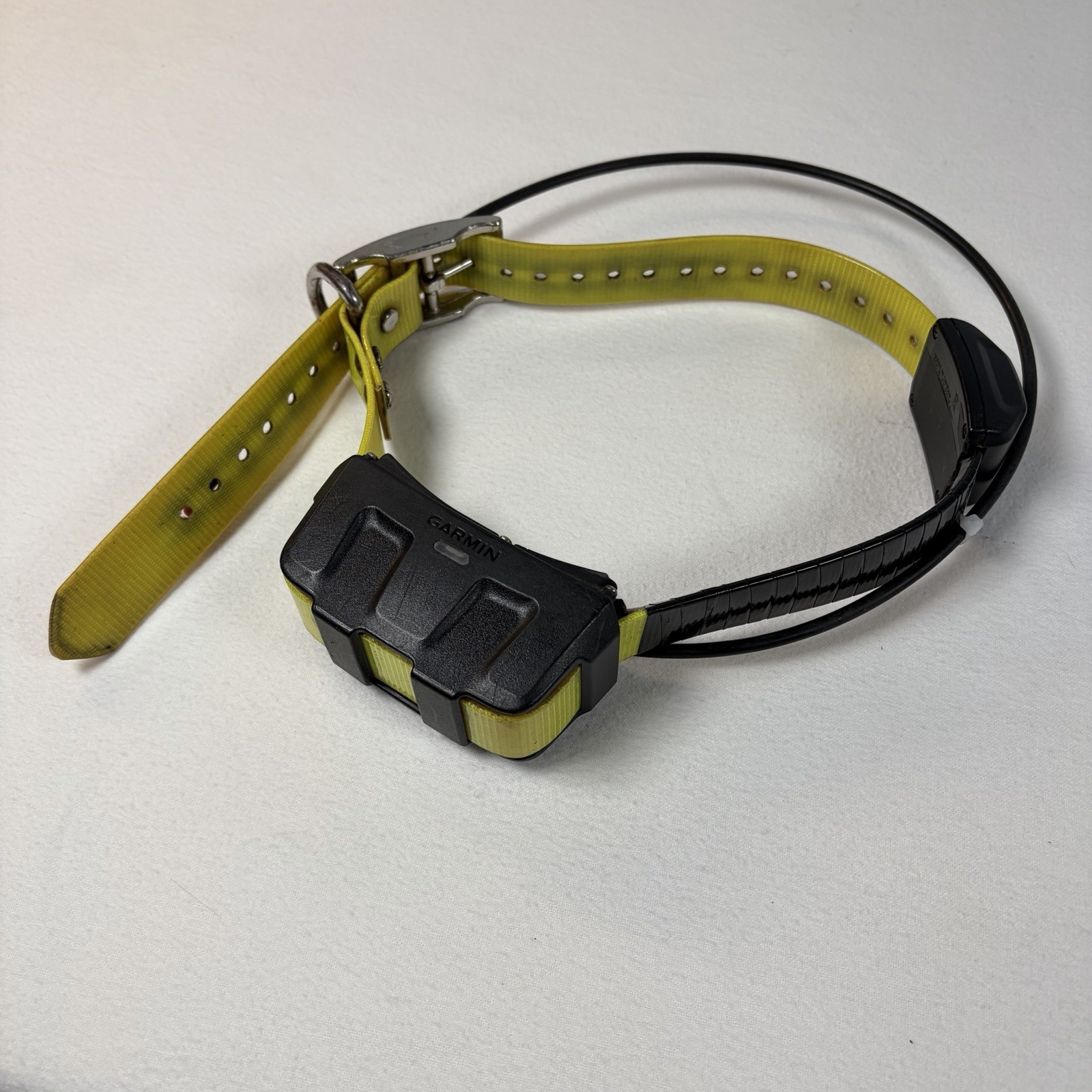 Garmin Astro 320 GPS Tracker and Two DC50 Dog Collars