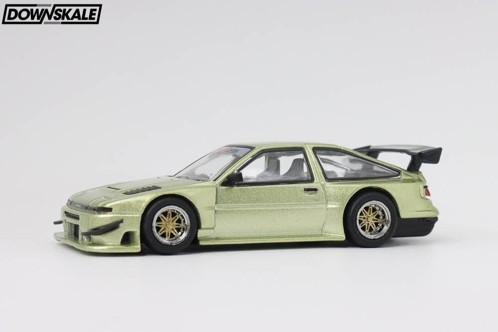 Tarmac Works Toyota Sprinter Trueno AE86 Widebody Jon Sibal - Green T64G-060-GR