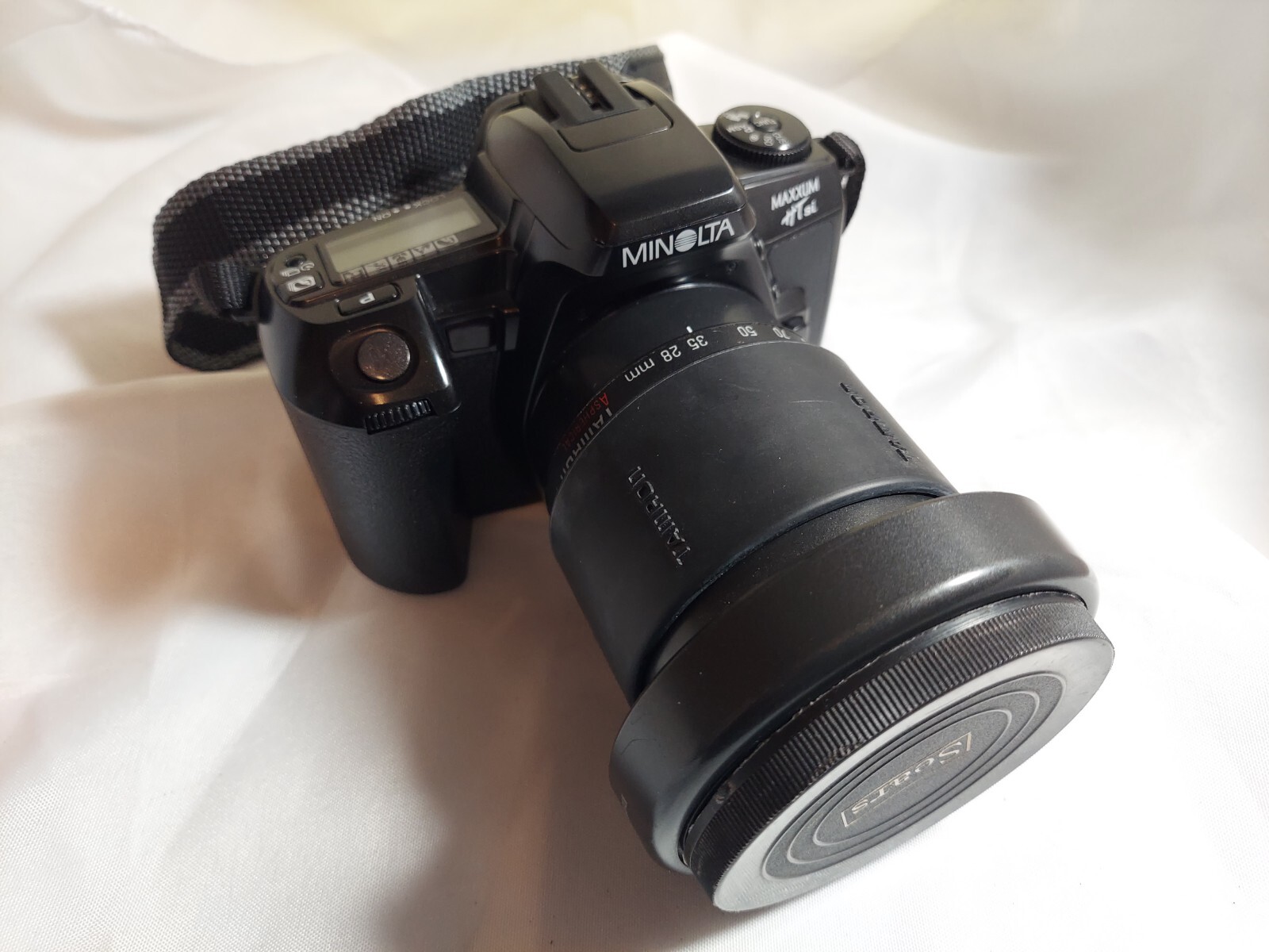 Minolta Maxxum HTsi 35mm SLR Film Camera Tamron 28-200mm f3.8 Lens - Tested EX++