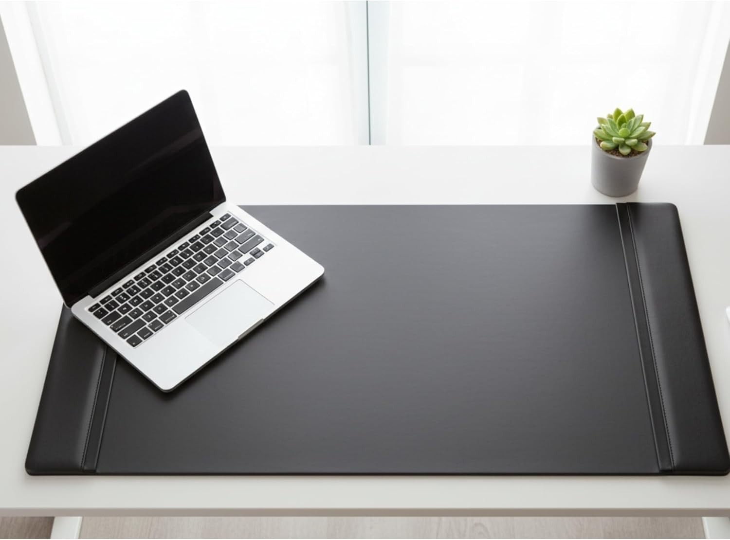 DACASSO Classic Leather Desk Pad with Side Rails (Black, 34” x 20”)  NEW