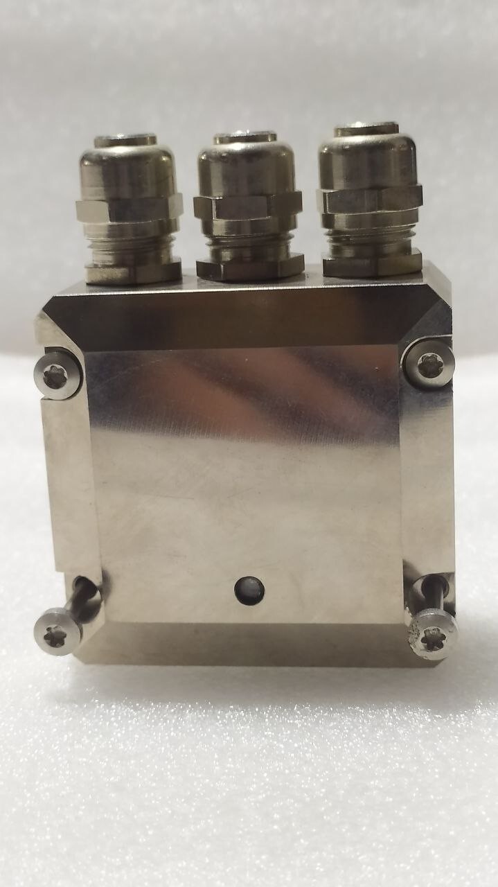 BAUMER PROFIBUS DP-V0 CONNECTION BOX NEW