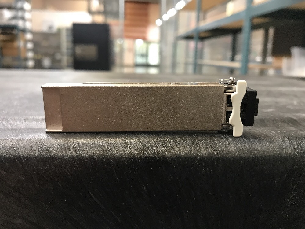 TRF7061FN330F00 Opnext Original XFP 10GBASE 1550.92nm CH33 DWDM 80km Transceiver