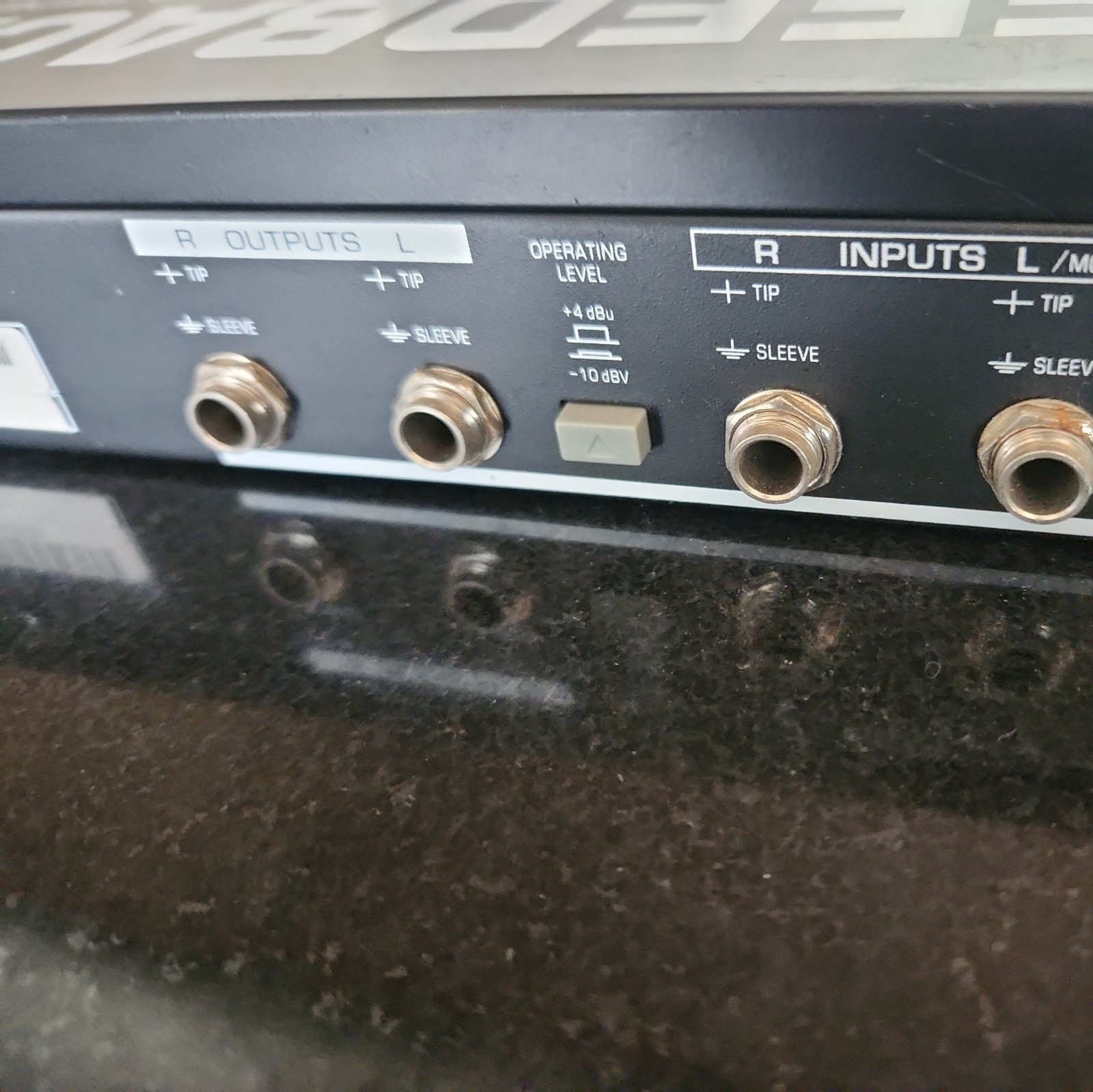 Behringer Feedback Destroyer DSP1100 24 Bit Dual Engine Parametric