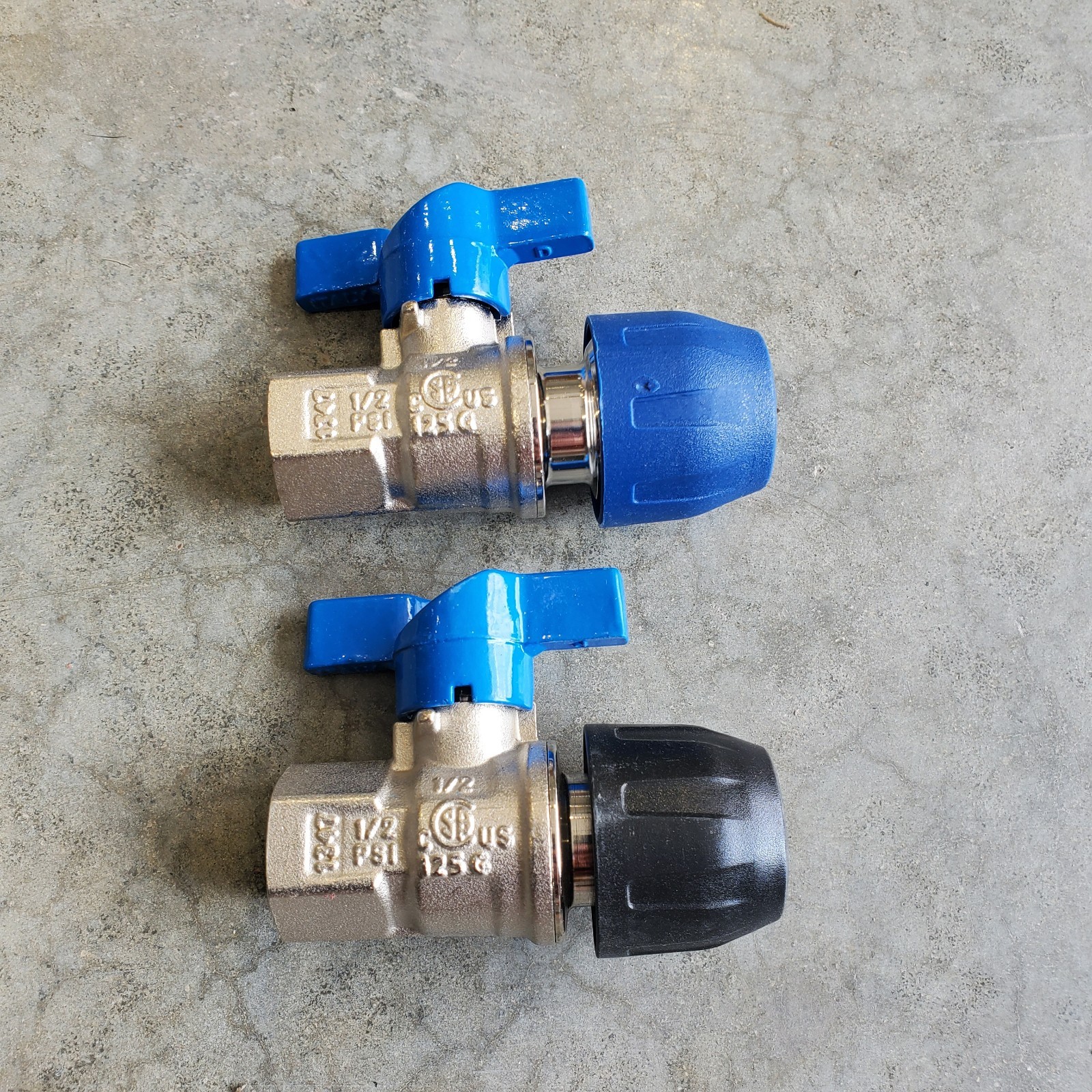 Aircom Quick Line QLVAF016048NPT Threaded Ball Valves 16mm - 1/2-female lot of 2