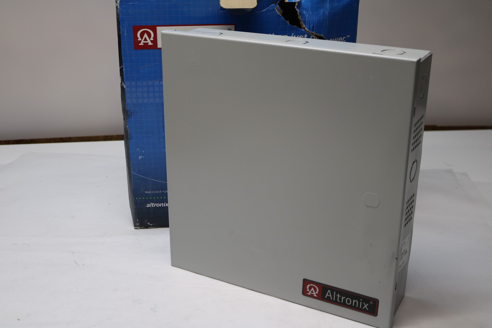Altronix SMP10C12X High Power Supply/Battery Grey Enclosure 12VDC @ 10A