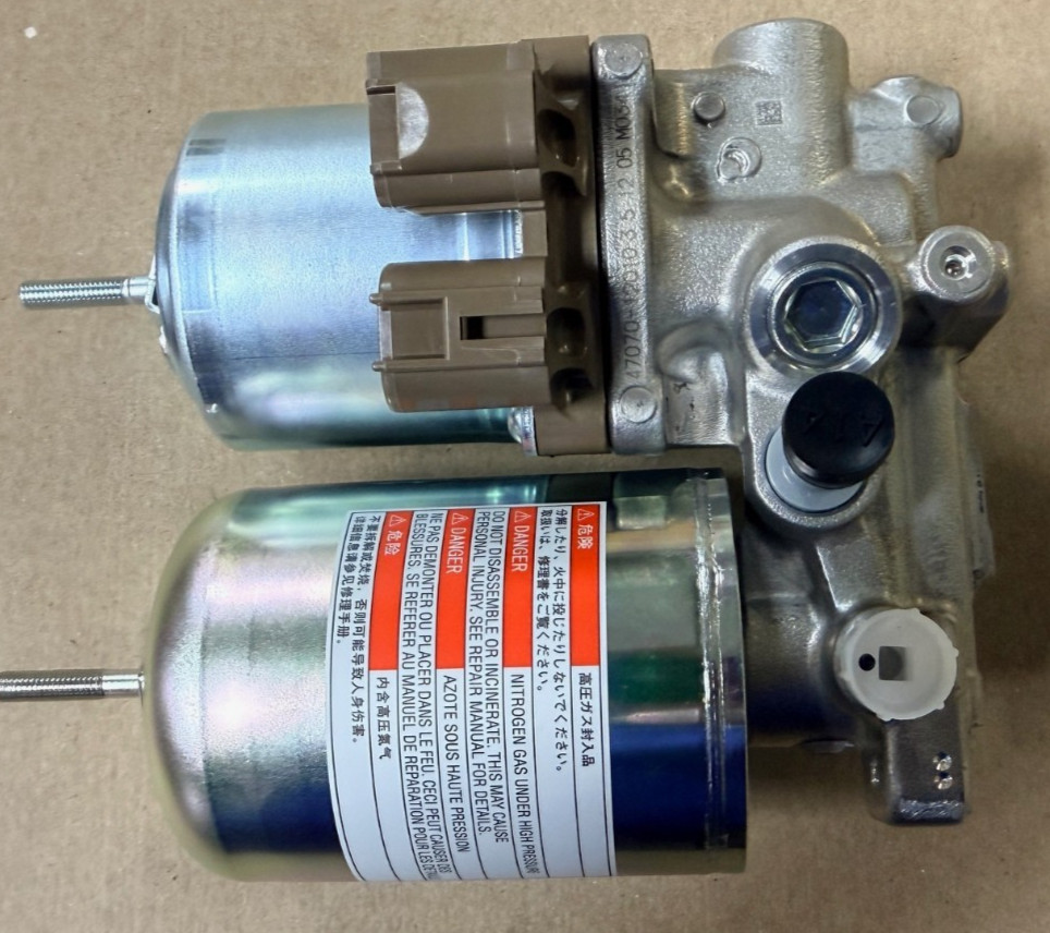 LEXUS CT200H/NX 2011-2021 PUMP ASSEMBLY 47070-12020