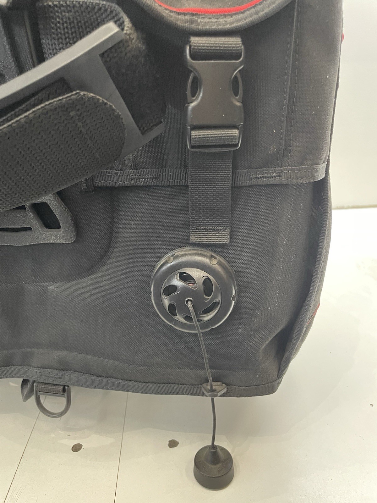 NEW - Medium Zeagle Resort BCD