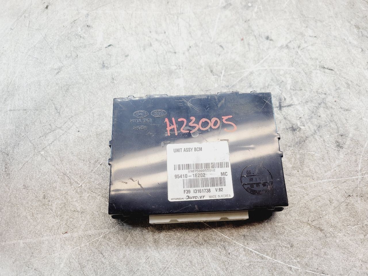 2006 2007 2008 2009 HYUNDAI ACCENT BODY CONTROL MODULE BCM 95410-1E202