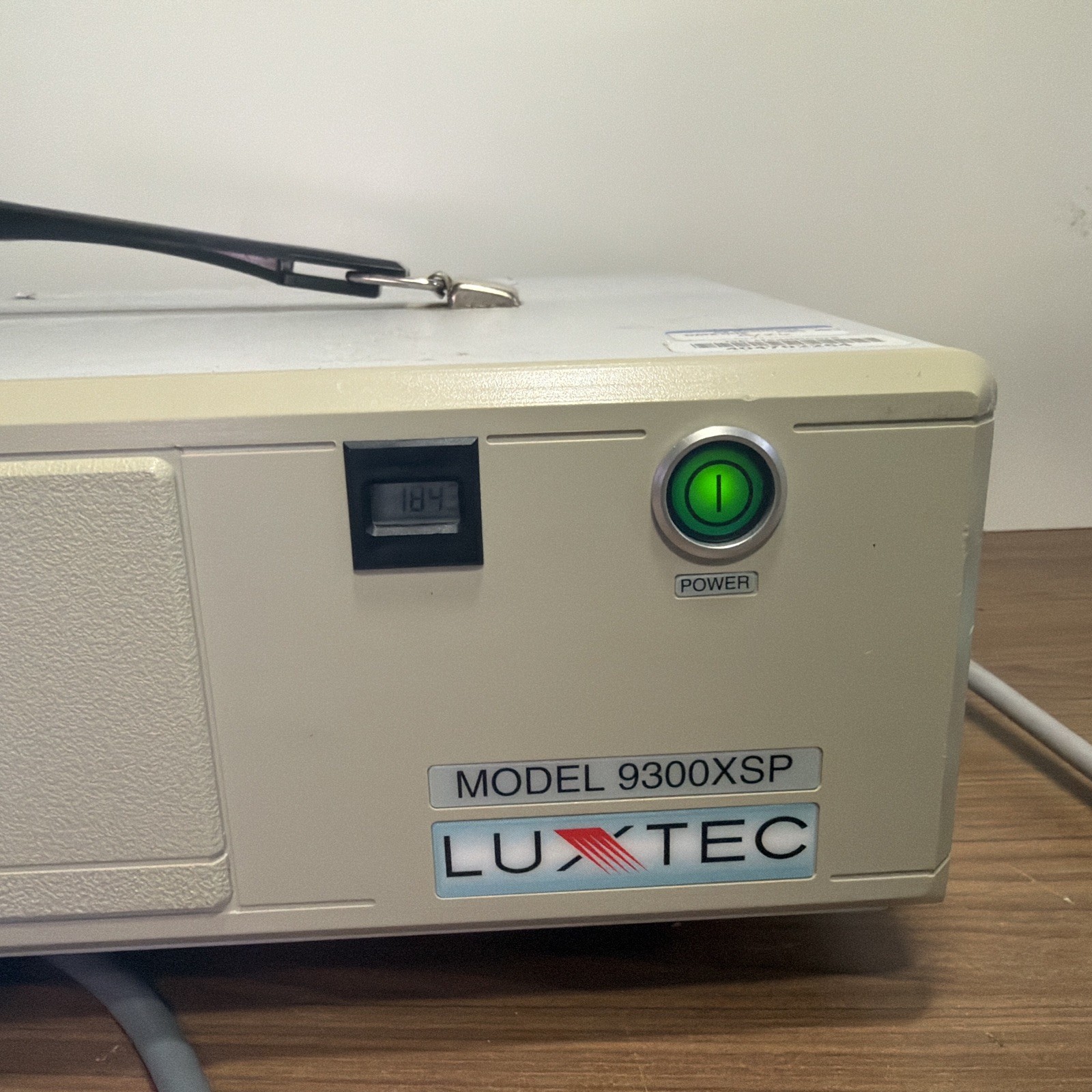 Luxtec 9300XSP 300W Xenon Surgical Light Source Tested Working