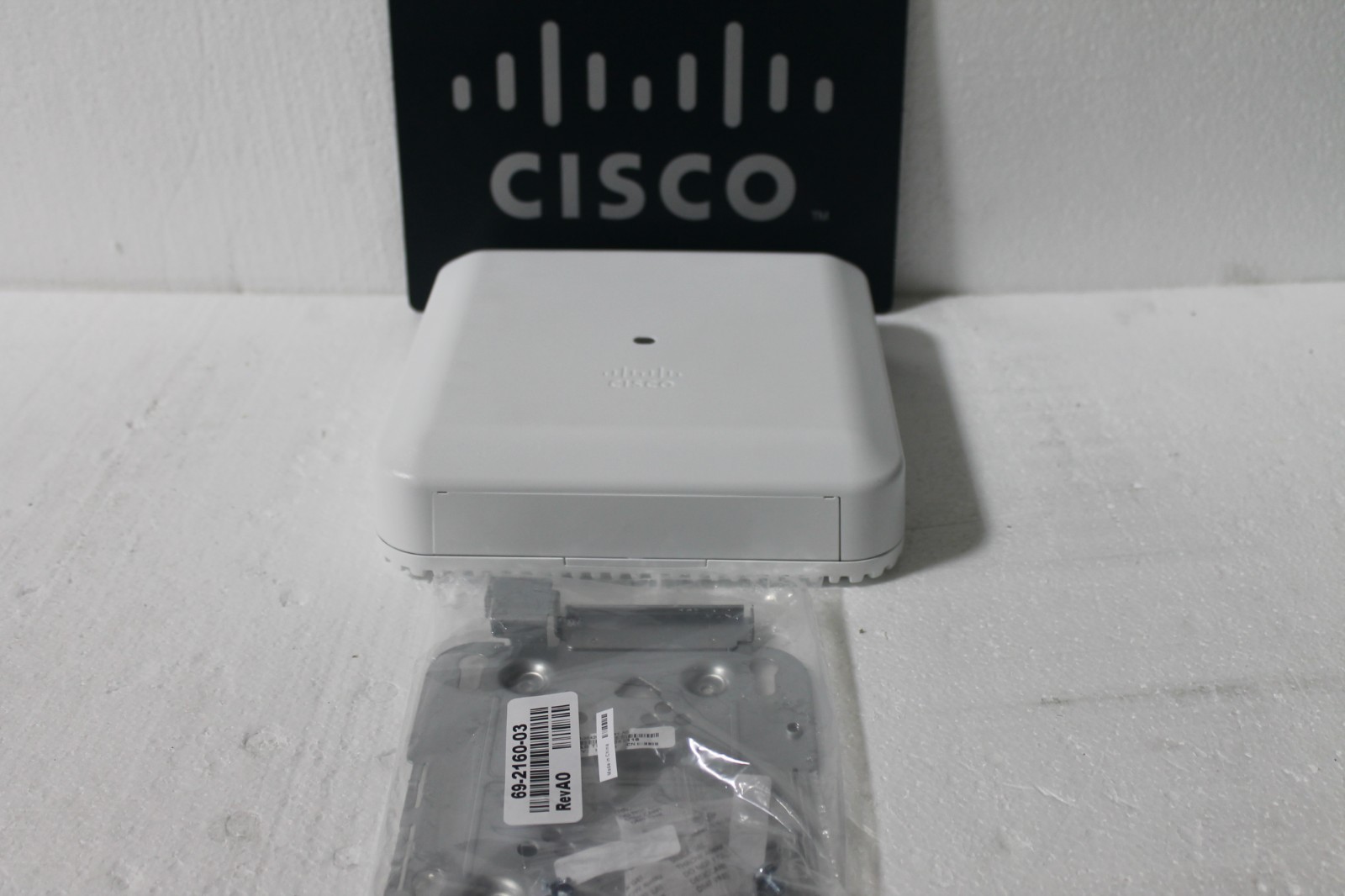 Cisco AIR-AP3802I-A-K9 Access Point Aironet 3802 A Domain 802.11ac 5.2 Gbps