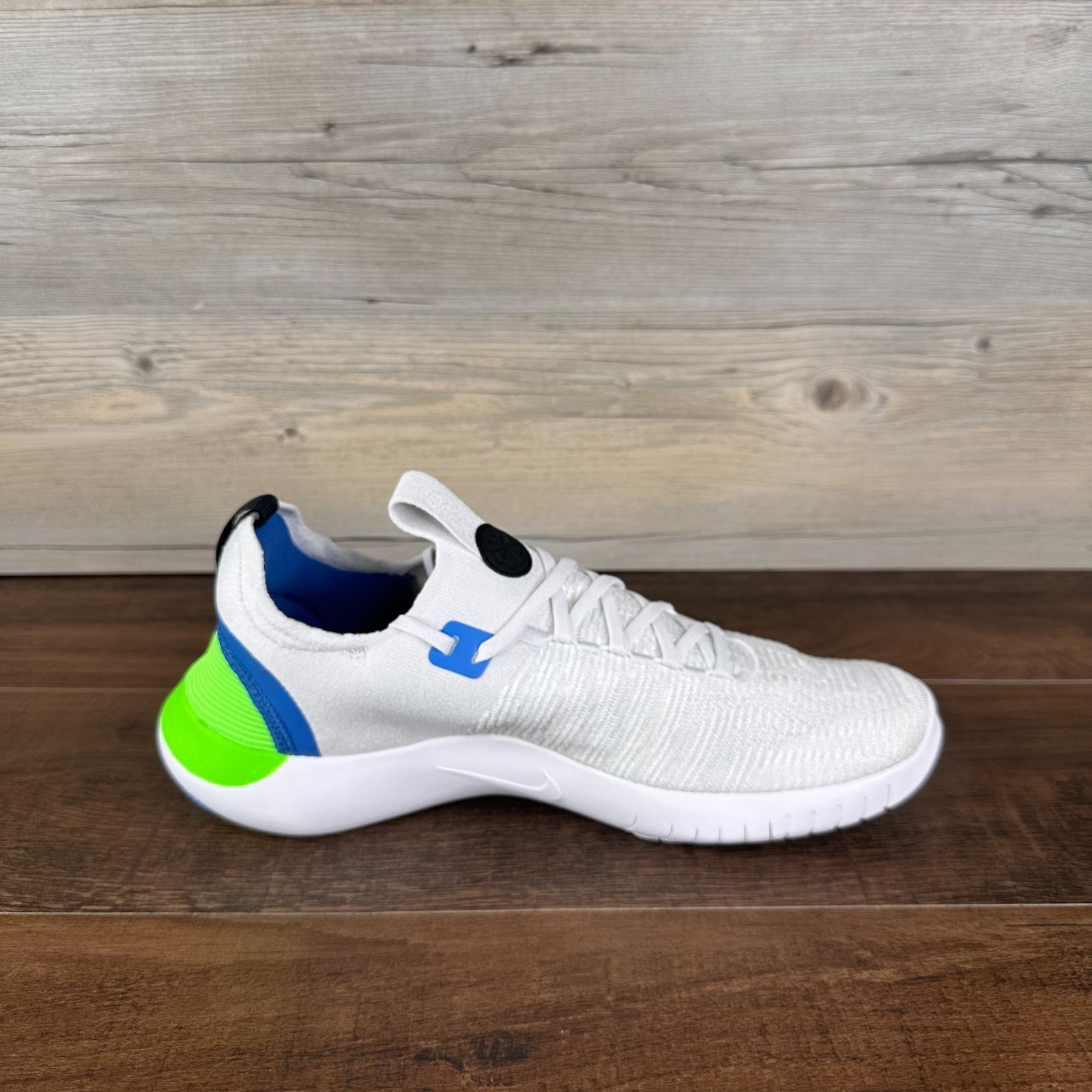 Nike Free Run NN Mensz Size 10 White Green Blue FB1276 104