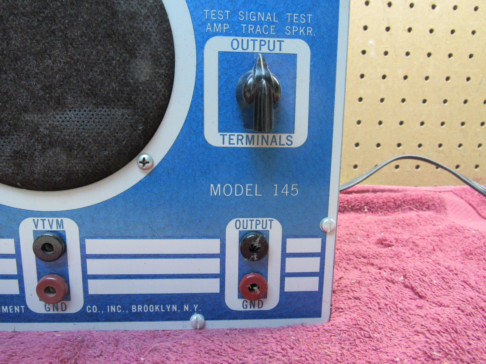 VINTAGE EICO MODEL 145 MULTI-SIGNAL TRACER