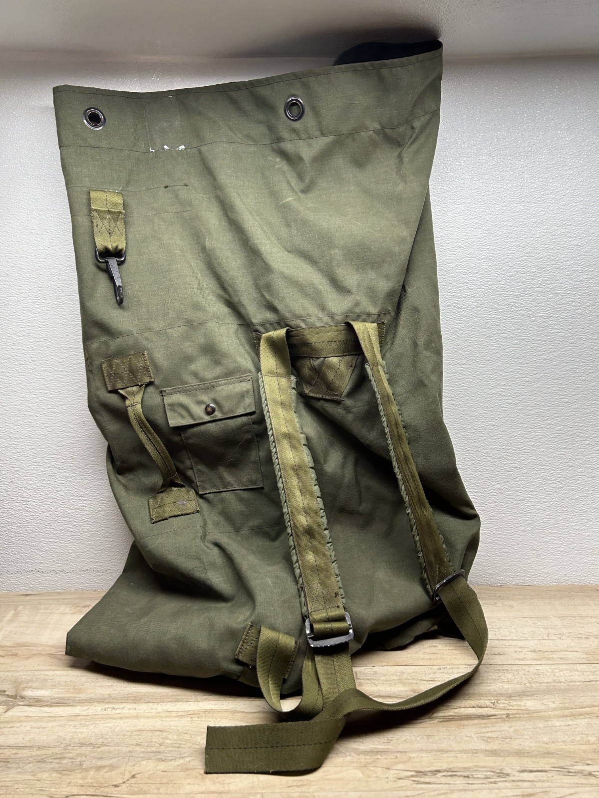 Genuine US Military Duffle Bag Army Soldier Surplus Green Cnvas Top Load Bag