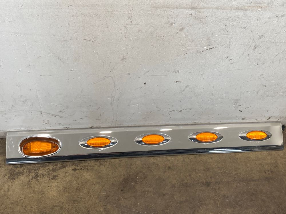 2016 Cab Exterior Trim Panel 3804013C94 for International Lonestar (785-10906)
