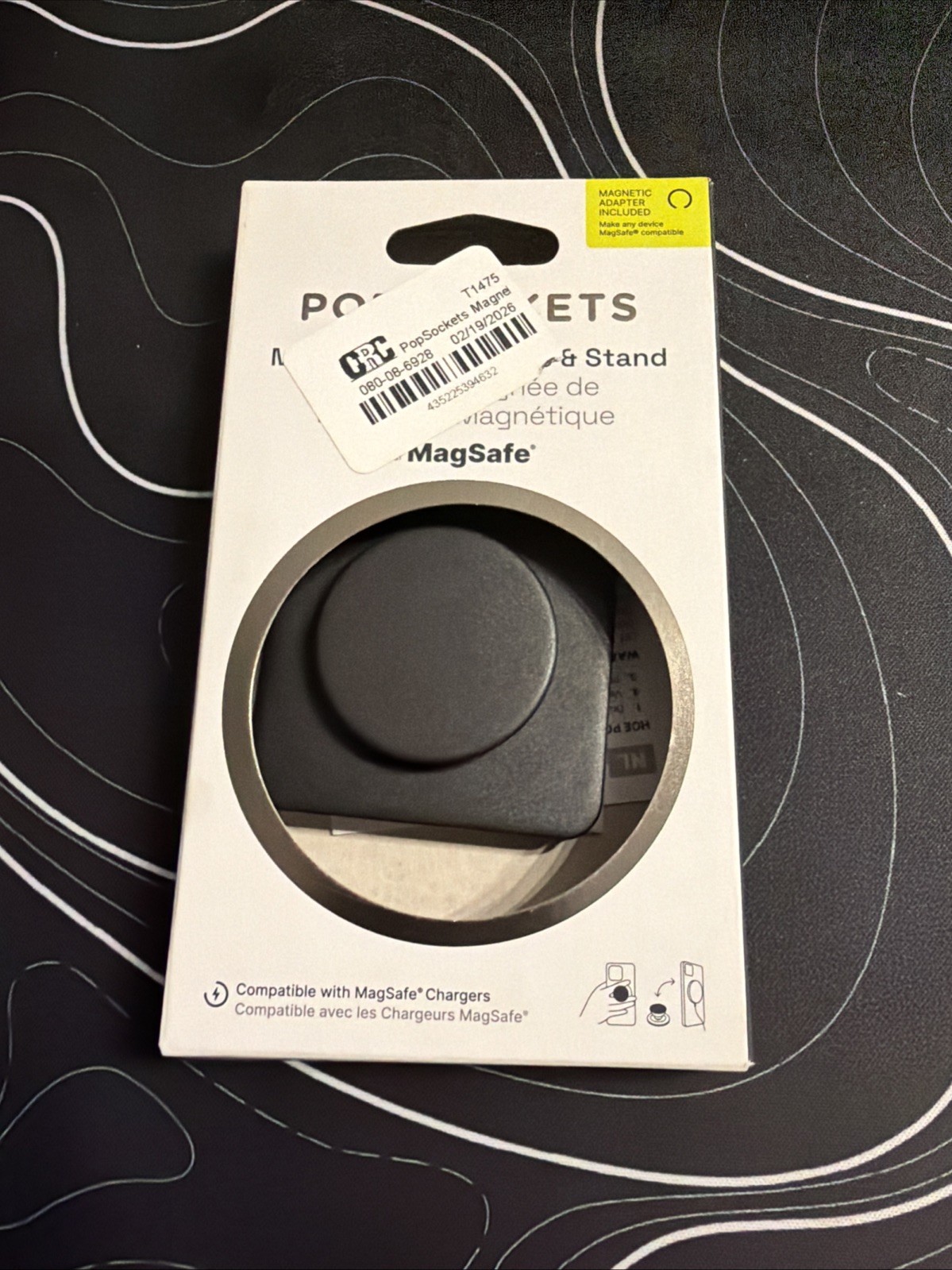 PopSockets Magnetic Phone Wallet with Grip and MagSafe - Black